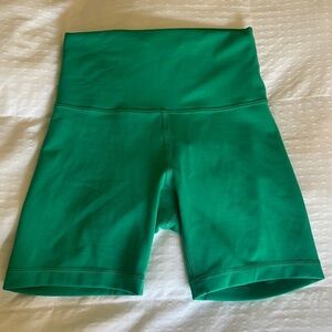 Lululemon Wunder Train High Rise Short 6”